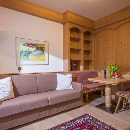 Otel Almhof 4*