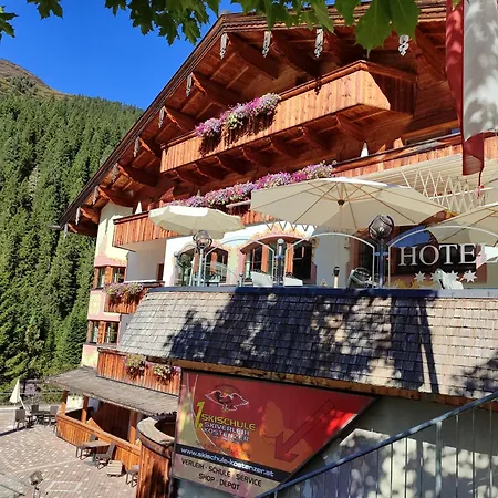 Almhof Otel Hochfugen