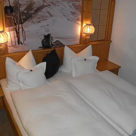 Almhof Otel